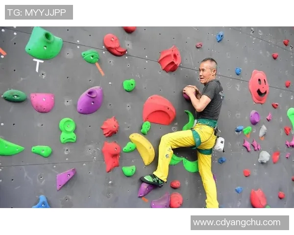 运动攀岩热点解析深圳攀岩队在区域防守中的战术运用与发展